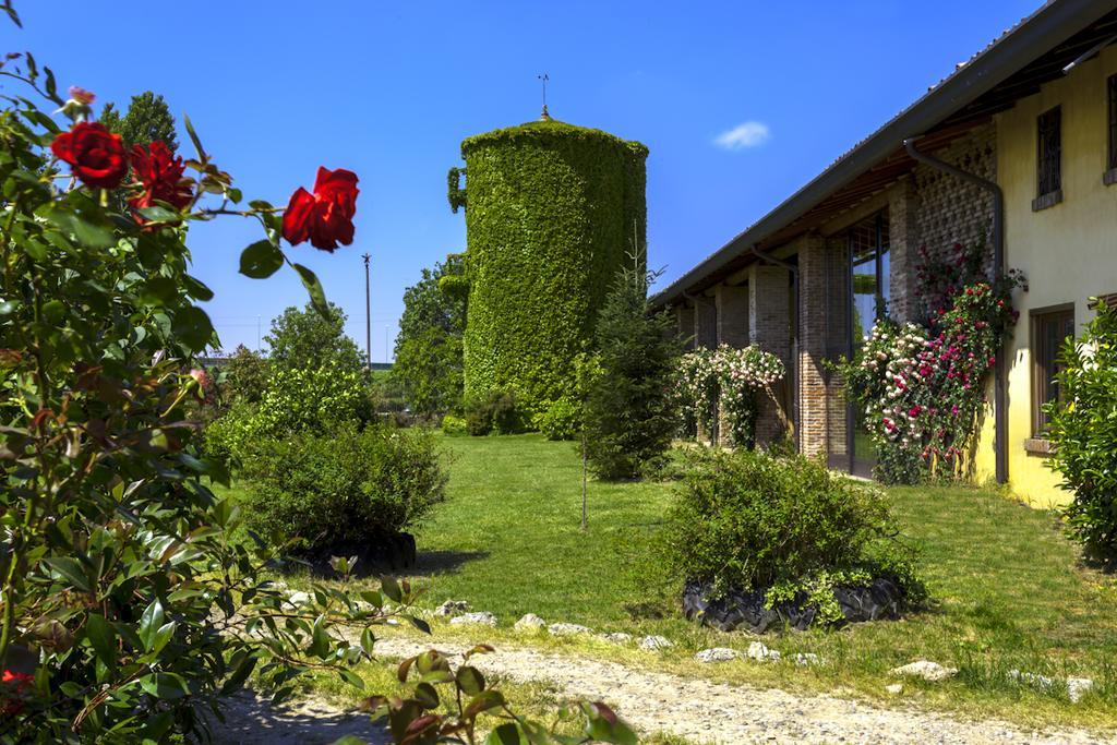 Agriturismo Cascina Marzana Hotel Pawia Zewnętrze zdjęcie