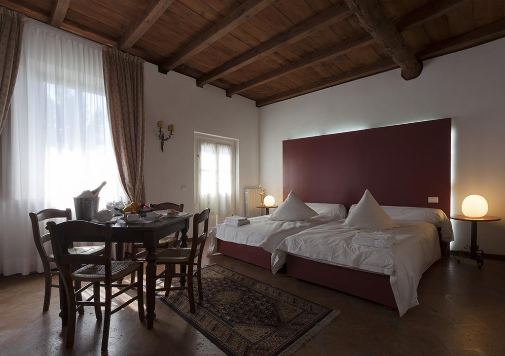 Agriturismo Cascina Marzana Hotel Pawia Zewnętrze zdjęcie